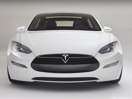 электромобиль Tesla 